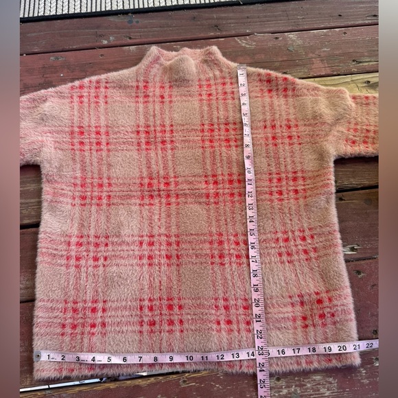 Tahari Tan Red Soft Turtleneck Plaid Sweater - Picture 8 of 11